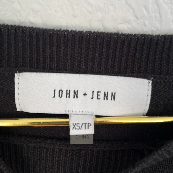 John + Jenn Anthropologie Black Ruffle Sleeve Sweater XS - Picture 5 of 6